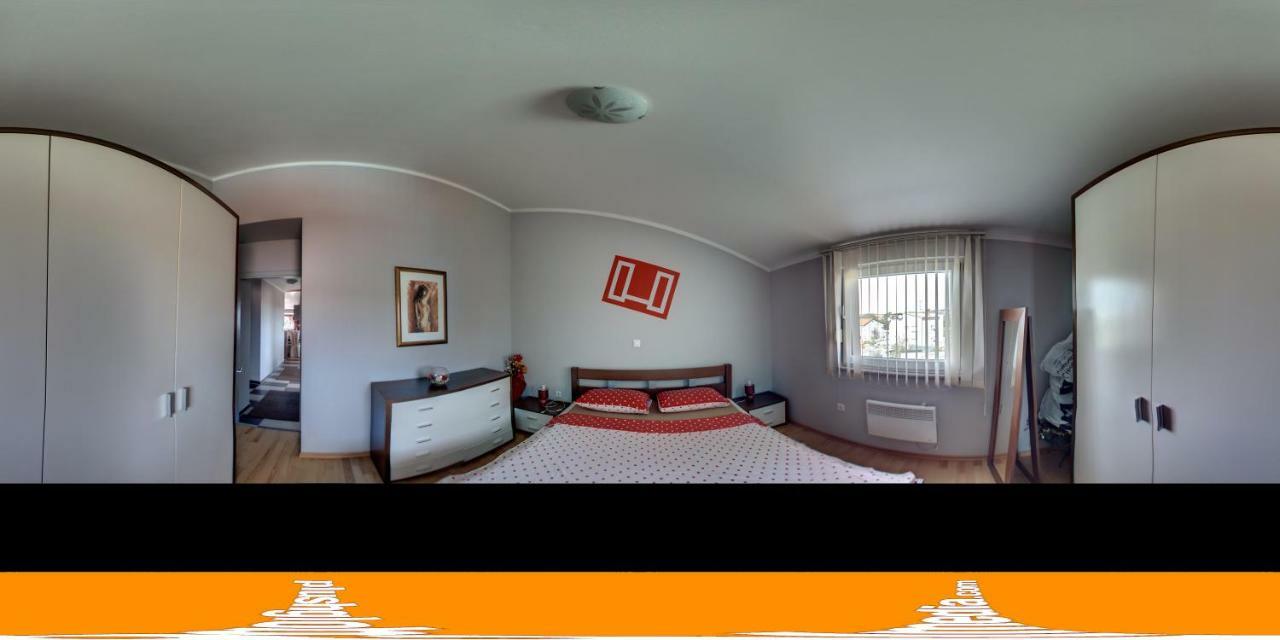 Apartments Saric Pula Luaran gambar