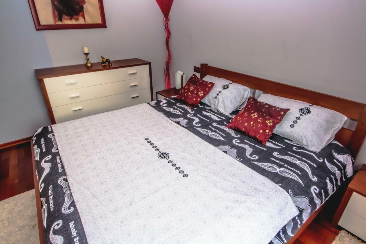 Apartments Saric Pula Luaran gambar